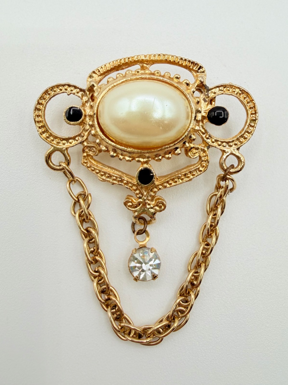 Vintage Gold Tone Ornate Cabochon Statement Brooch Pin